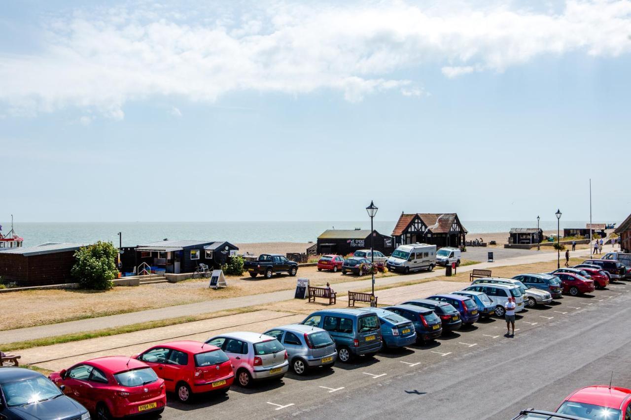 14 Market Cross Place - Beachfront Location With Lovely Sea Views - Aldeburgh Coastal Cottages Exterior foto